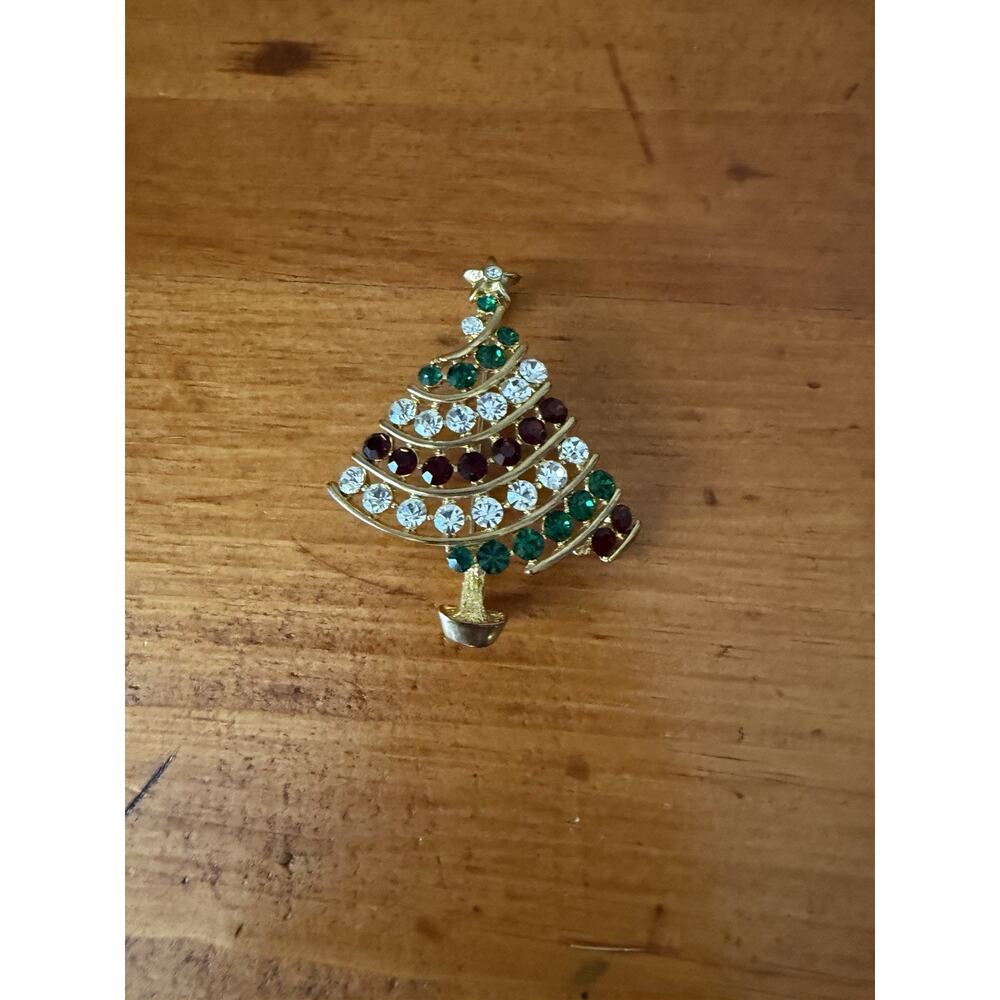 Vintage Christmas Tree Brooch Rhinestone Holiday Pin Red Green Clear Gold Tone